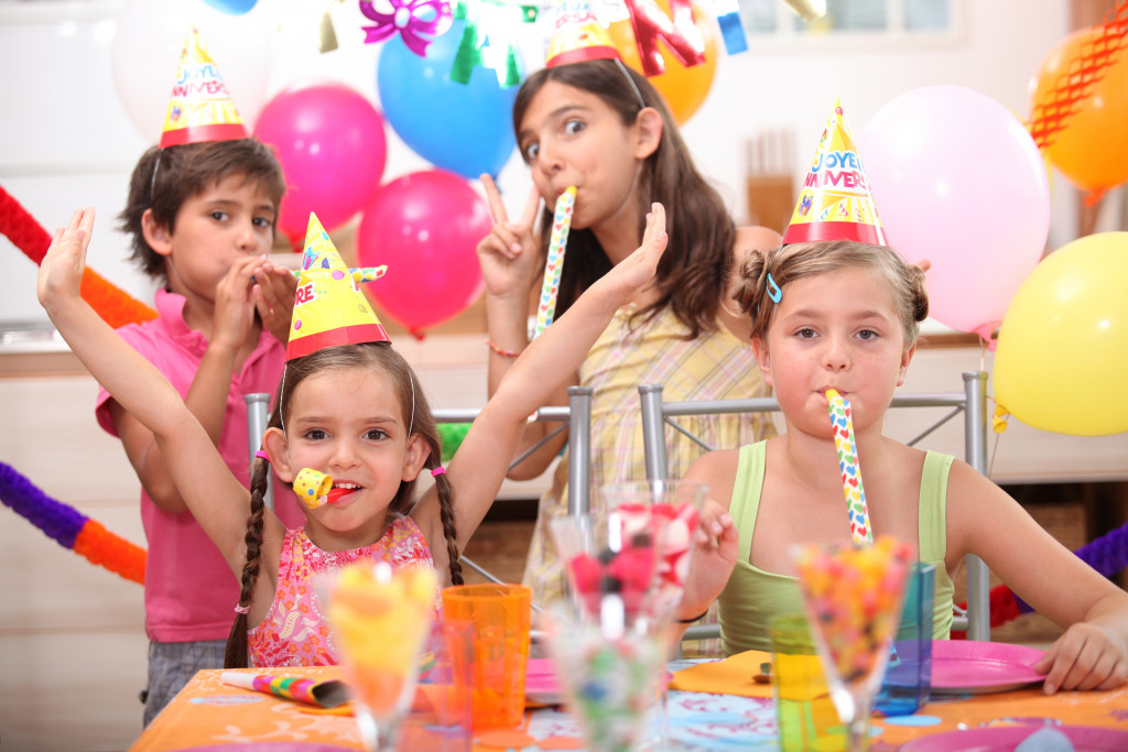 kids having fun at a birthday party at home